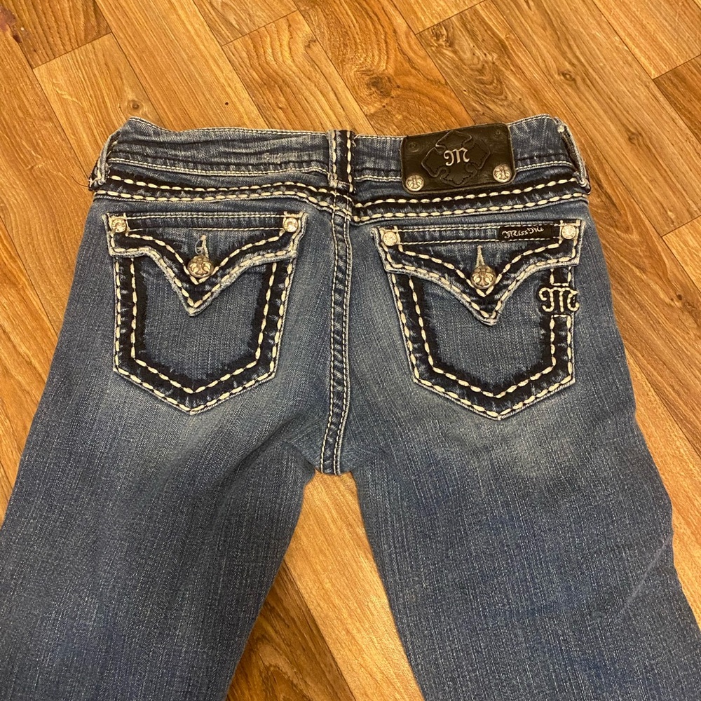 Miss Me	Low-Rise Distressed 5 Pocket Boot Cut Jeans - Picture 5 of 10